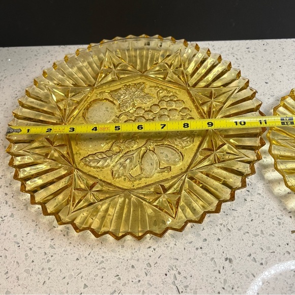 Vintage 1950s Federal Glass Fruit Harvest Serving Platters | Two pc: 12", 8.5" - Picture 9 of 12